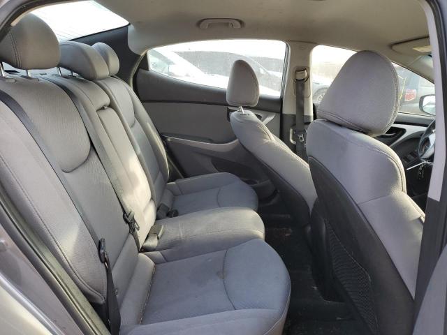 Photo 10 from auction – 2012 HYUNDAI ELANTRA GL with VIN 5NPDH4AE4CH072435