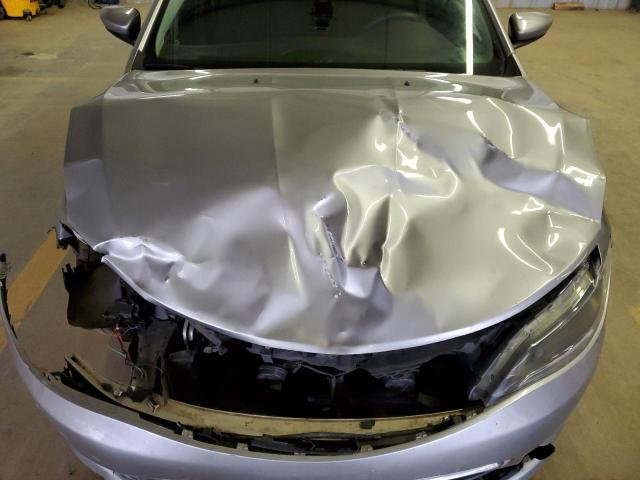 Photo 11 from auction – 2015 CHRYSLER 200 LIMITE with VIN 1C3CCCAB2FN722351