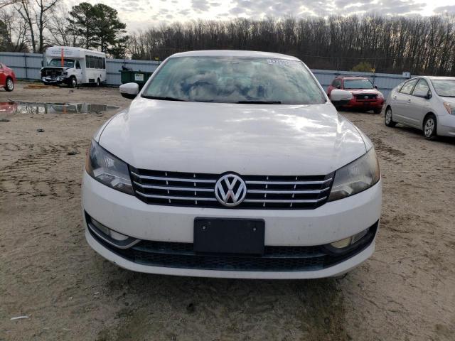 Photo 5 from auction – 2015 VOLKSWAGEN PASSAT S with VIN 1VWAS7A36FC079355