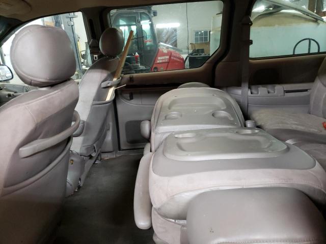 Photo 11 from auction – 2000 CHRYSLER TOWN & COU with VIN 1C4GP64L7YB678830