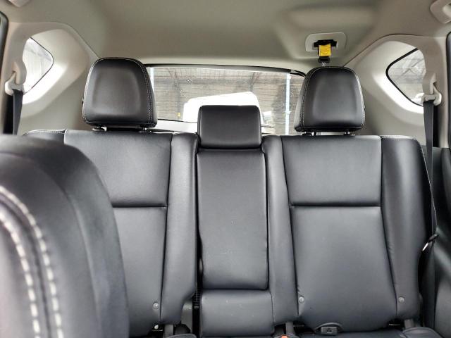 Photo 10 from auction – 2018 TOYOTA RAV4 LIMIT with VIN 2T3DFREV1JW793170