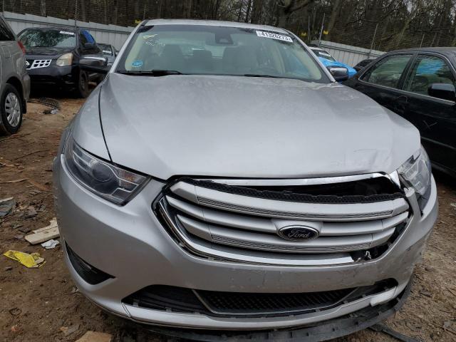 Photo 5 from auction – 2018 FORD TAURUS LIM with VIN 1FAHP2F86JG124151