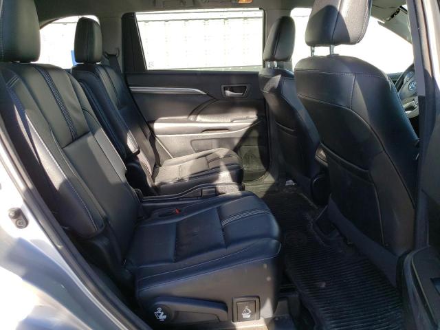 Zdjęcie 11 z aukcji – 2017 TOYOTA HIGHLANDER z VIN 5TDJZRFH3HS442694
