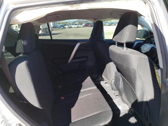 Photo 11 from auction – 2017 TOYOTA RAV4 LE with VIN JTMZFREV8HJ701518