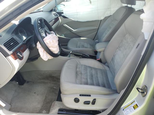 Photo 7 from auction – 2013 VOLKSWAGEN PASSAT SEL with VIN 1VWCH7A38DC083704