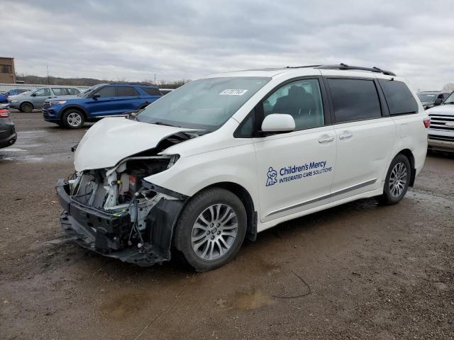 TOYOTA SIENNA XLE 2020 with VIN 5TDYZ3DC0LS050204 - Photo from auction