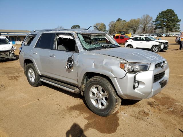 Photo 4 from auction – 2018 TOYOTA 4RUNNER SR with VIN JTEZU5JR0J5183051