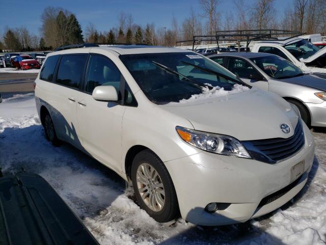 Photo 4 from auction – 2016 TOYOTA SIENNA XLE with VIN 5TDYK3DC8GS727994