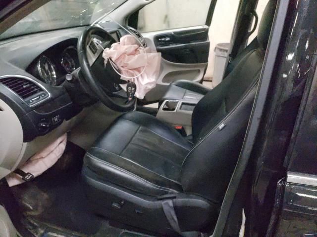 Photo 7 from auction – 2016 CHRYSLER TOWN & COU with VIN 2C4RC1CG4GR177230