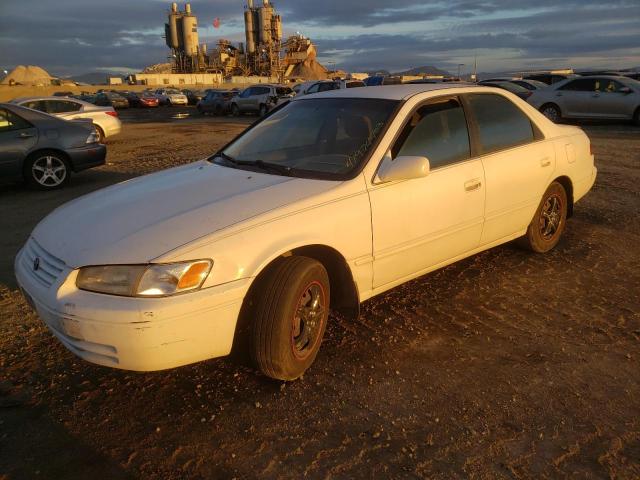 TOYOTA CAMRY CE 1998 with VIN JT2BG22K6W0147634 - Photo from auction