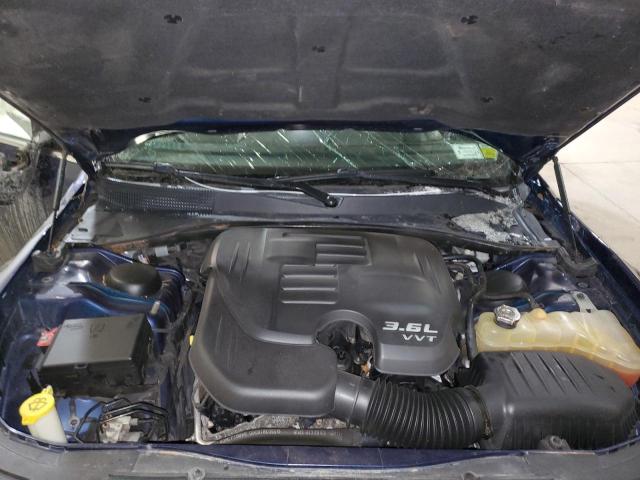 Photo 11 from auction – 2016 CHRYSLER 300C with VIN 2C3CCAKG6GH170734