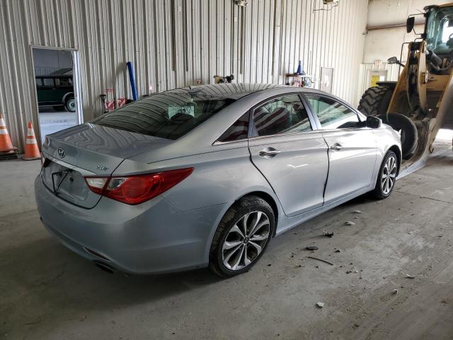 Photo 3 from auction – 2013 HYUNDAI SONATA SE with VIN 5NPEC4AB4DH740180