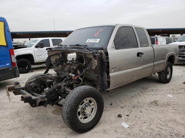 CHEVROLET SILVERADO 2003 with VIN 1GCHC29173E134464 - Photo from auction