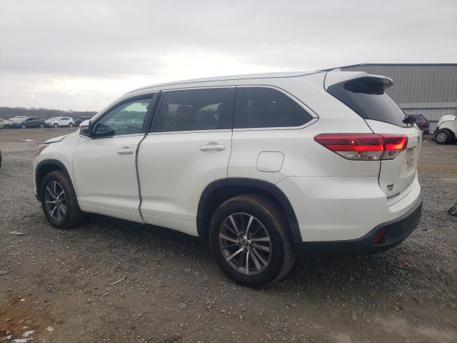 Photo 2 from auction – 2017 TOYOTA HIGHLANDER with VIN 5TDKZRFH5HS514354