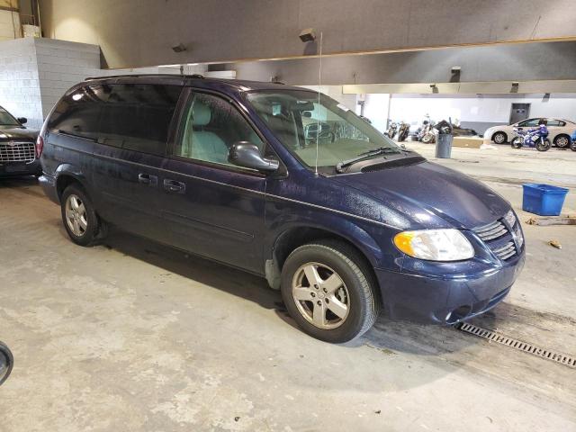 Photo 4 from auction – 2005 DODGE GRAND CARA with VIN 2D4GP44L85R137709