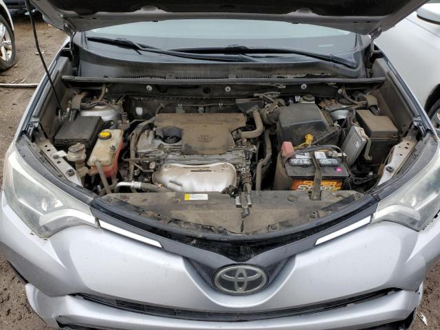 Photo 11 from auction – 2017 TOYOTA RAV4 LE with VIN 2T3BFREV5HW658470