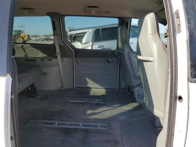 Photo 11 from auction – 1999 DODGE GRAND CARA with VIN 2B4GP44G7XR422756