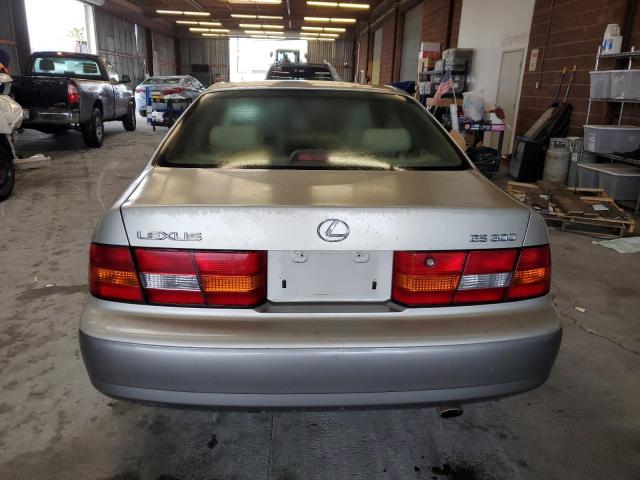 Photo 6 from auction – 1998 LEXUS ES 300 with VIN JT8BF28GXW0130816
