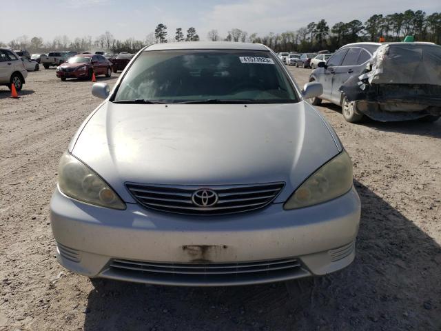 Photo 5 from auction – 2005 TOYOTA CAMRY LE with VIN 4T1BE30K55U964571