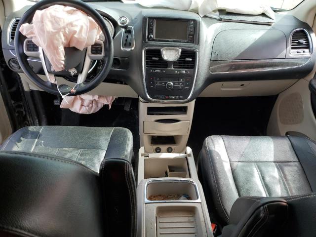 Photo 8 from auction – 2016 CHRYSLER TOWN & COU with VIN 2C4RC1BG4GR299037