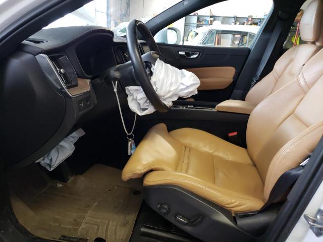 Photo 7 from auction – 2019 VOLVO XC60 T5 IN with VIN LYV102RL2KB229136