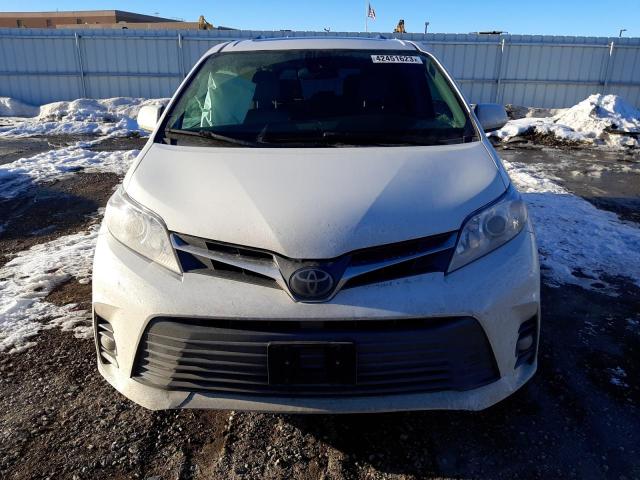 Photo 5 from auction – 2018 TOYOTA SIENNA XLE with VIN 5TDYZ3DC8JS959983