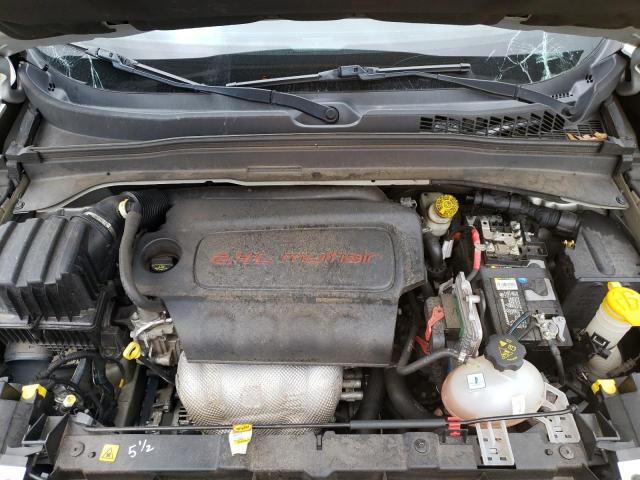 Photo 11 from auction – 2015 JEEP RENEGADE L with VIN ZACCJBDTXFPB88216
