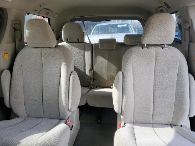 Photo 10 from auction – 2011 TOYOTA SIENNA LE with VIN 5TDJK3DC9BS019571