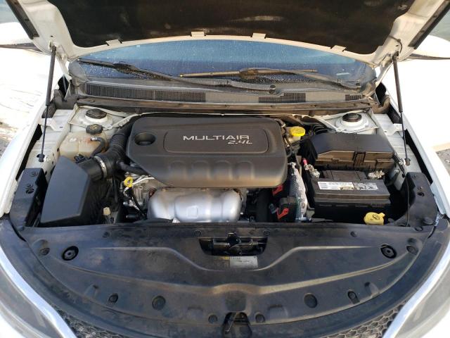 Photo 11 from auction – 2015 CHRYSLER 200 LIMITE with VIN 1C3CCCABXFN603009