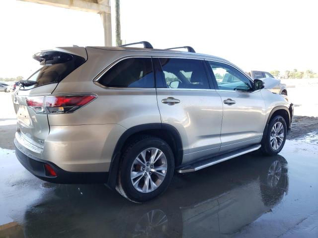 Photo 3 from auction – 2015 TOYOTA HIGHLANDER with VIN 5TDKKRFH1FS077874
