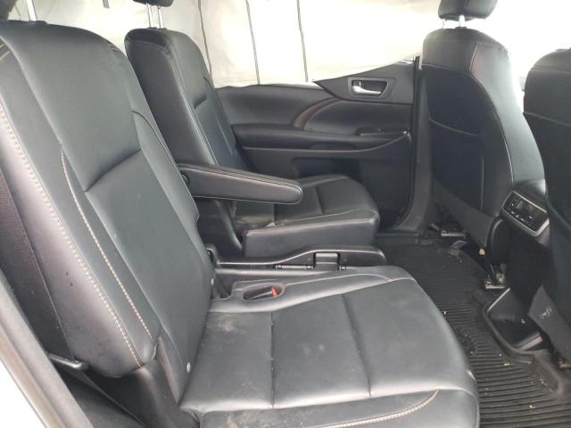 Photo 10 from auction – 2016 TOYOTA HIGHLANDER with VIN 5TDJKRFH1GS295035
