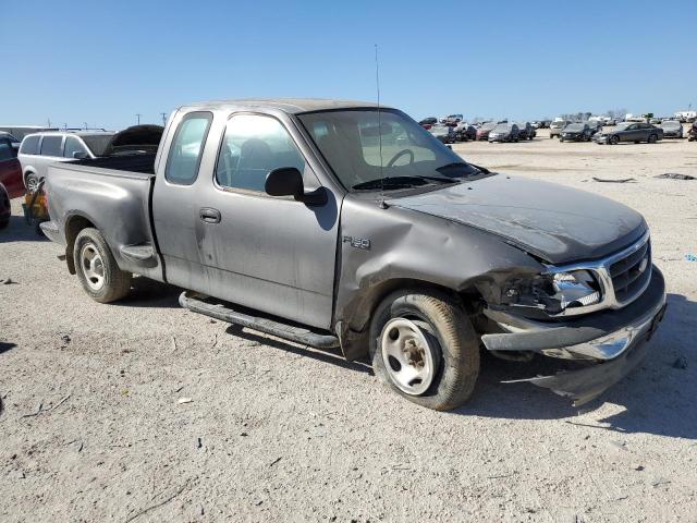Photo 4 from auction – 2002 FORD F150 with VIN 1FTRX07202KA23926