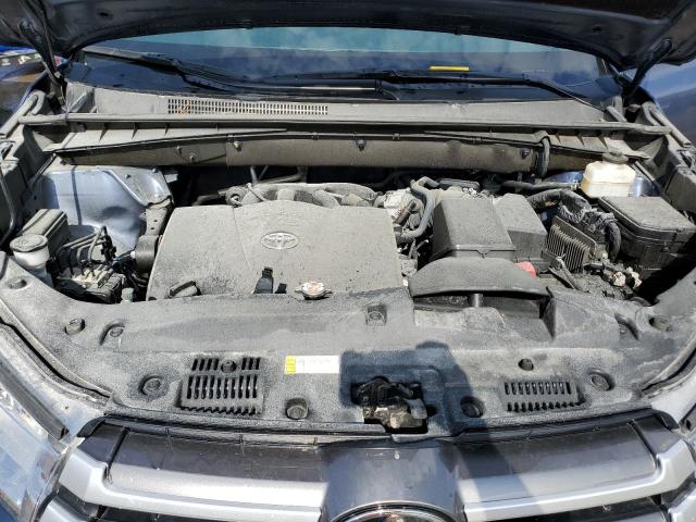 Photo 12 from auction – 2019 TOYOTA HIGHLANDER with VIN 5TDJZRFH2KS736983