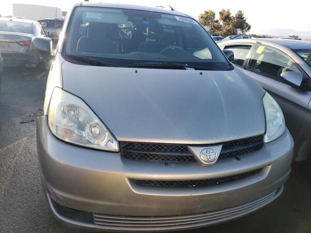 Photo 5 from auction – 2004 TOYOTA UK with VIN 5TDZA23C74S058325