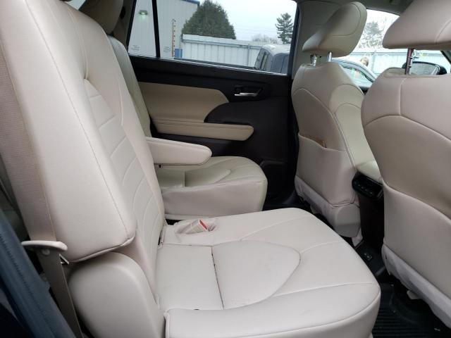 Photo 11 from auction – 2022 TOYOTA HIGHLANDER with VIN 5TDGZRBH5NS174257