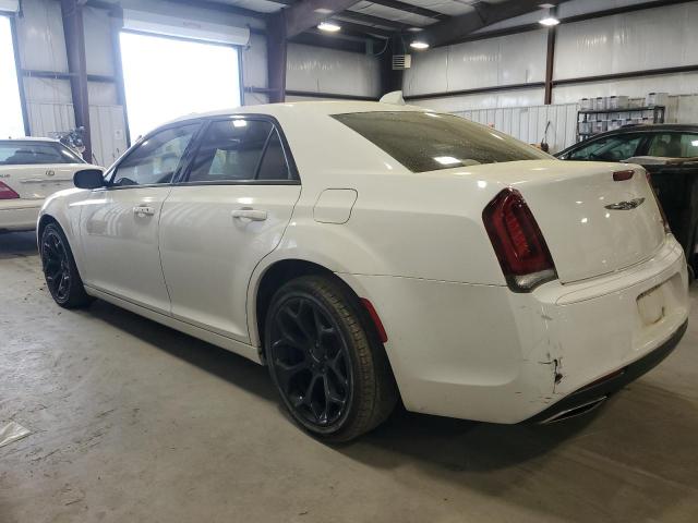 Photo 2 from auction – 2019 CHRYSLER 300 S with VIN 2C3CCABG1KH516181