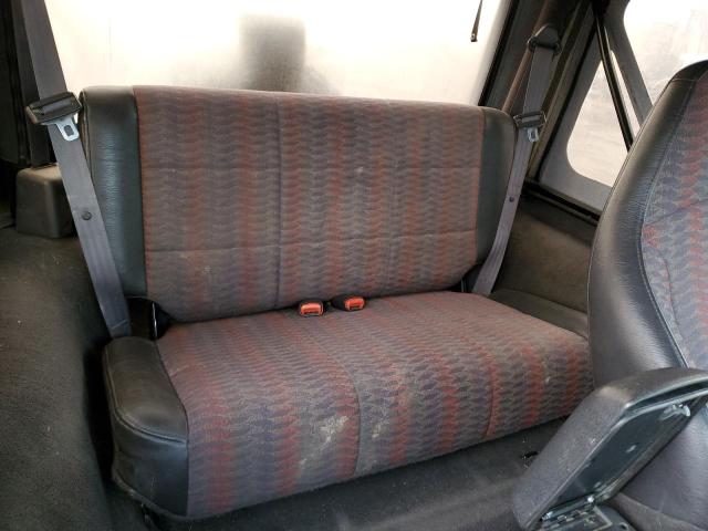 Photo 10 from auction – 2000 JEEP WRANGLER / with VIN 1J4FA49S7YP726650