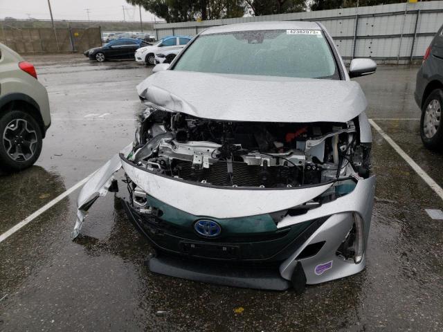 Photo 5 from auction – 2018 TOYOTA PRIUS PRIM with VIN JTDKARFP0J3097084