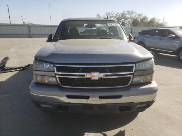 Photo 5 from auction – 2006 CHEVROLET SILVERADO with VIN 1GCEK19B76Z206706