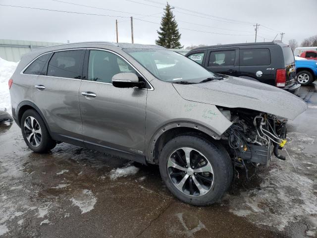 Photo 4 from auction – 2016 KIA SORENTO EX with VIN 5XYPHDA56GG082619