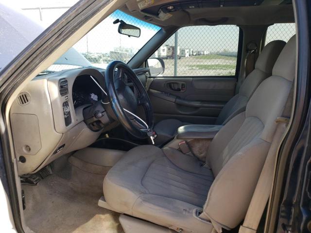 Photo 7 from auction – 2003 CHEVROLET BLAZER with VIN 1GNCS13X33K159763