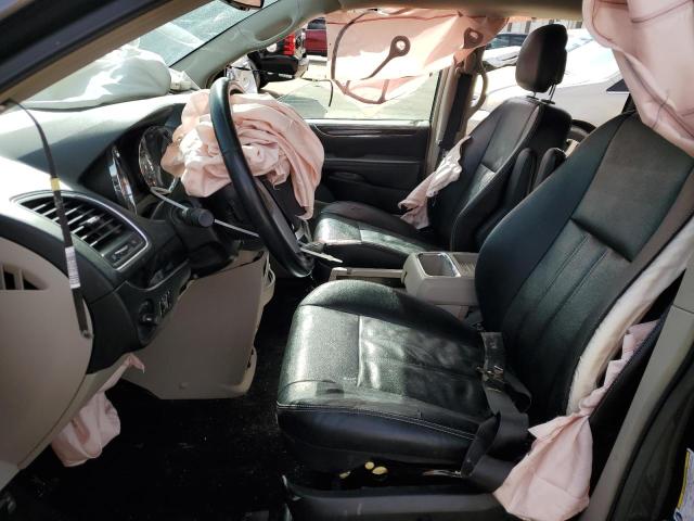 Photo 7 from auction – 2016 CHRYSLER TOWN & COU with VIN 2C4RC1BG4GR299037