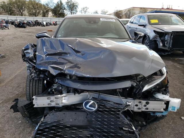 Photo 5 from auction – 2022 LEXUS IS 300 with VIN JTHAA1D25N5121599
