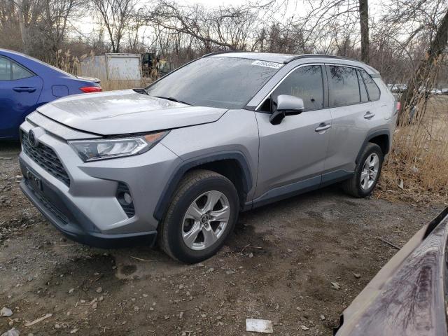 TOYOTA RAV4 XLE 2019 with VIN 2T3W1RFV7KW014684 - Photo from auction