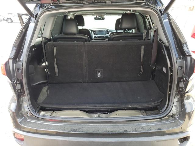 Photo 6 from auction – 2018 TOYOTA HIGHLANDER with VIN 5TDKZRFH2JS529349