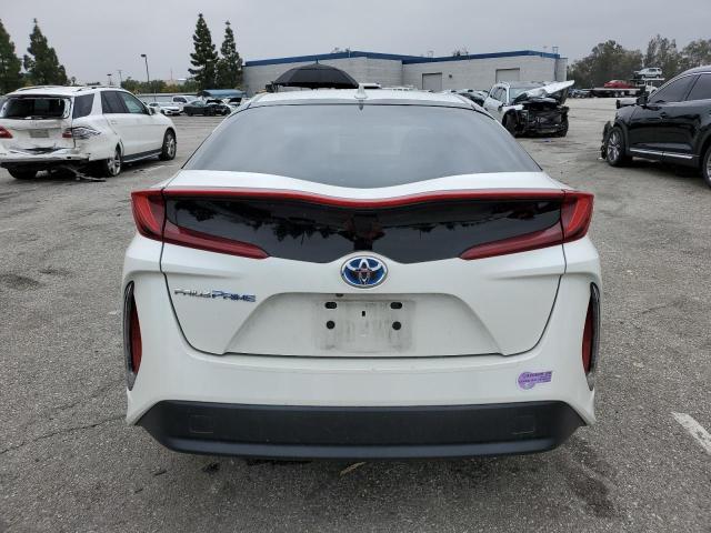 Photo 6 from auction – 2017 TOYOTA PRIUS PRIM with VIN JTDKARFP1H3066727