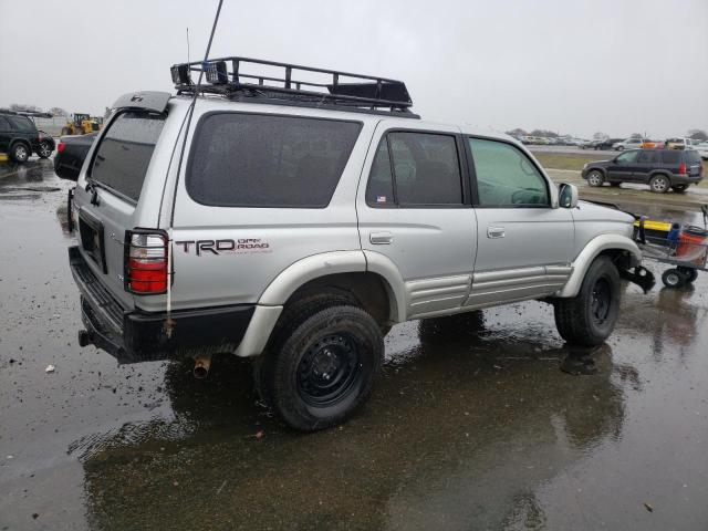 Photo 3 from auction – 2002 TOYOTA 4RUNNER SR with VIN JT3HN86R220370365