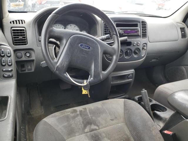 Photo 8 from auction – 2004 FORD ESCAPE XLS with VIN 1FMYU92184KA18477