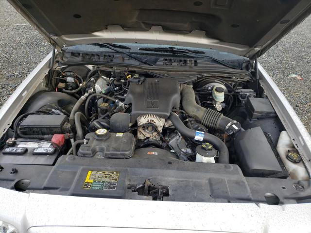 Photo 11 from auction – 2004 FORD CROWN VICT with VIN 2FAHP74W24X135399