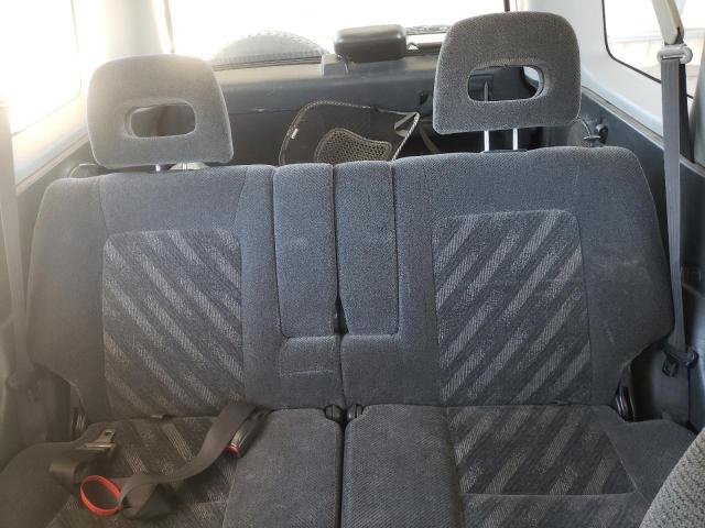 Photo 10 from auction – 2000 HONDA CR-V LX with VIN JHLRD1745YS008642